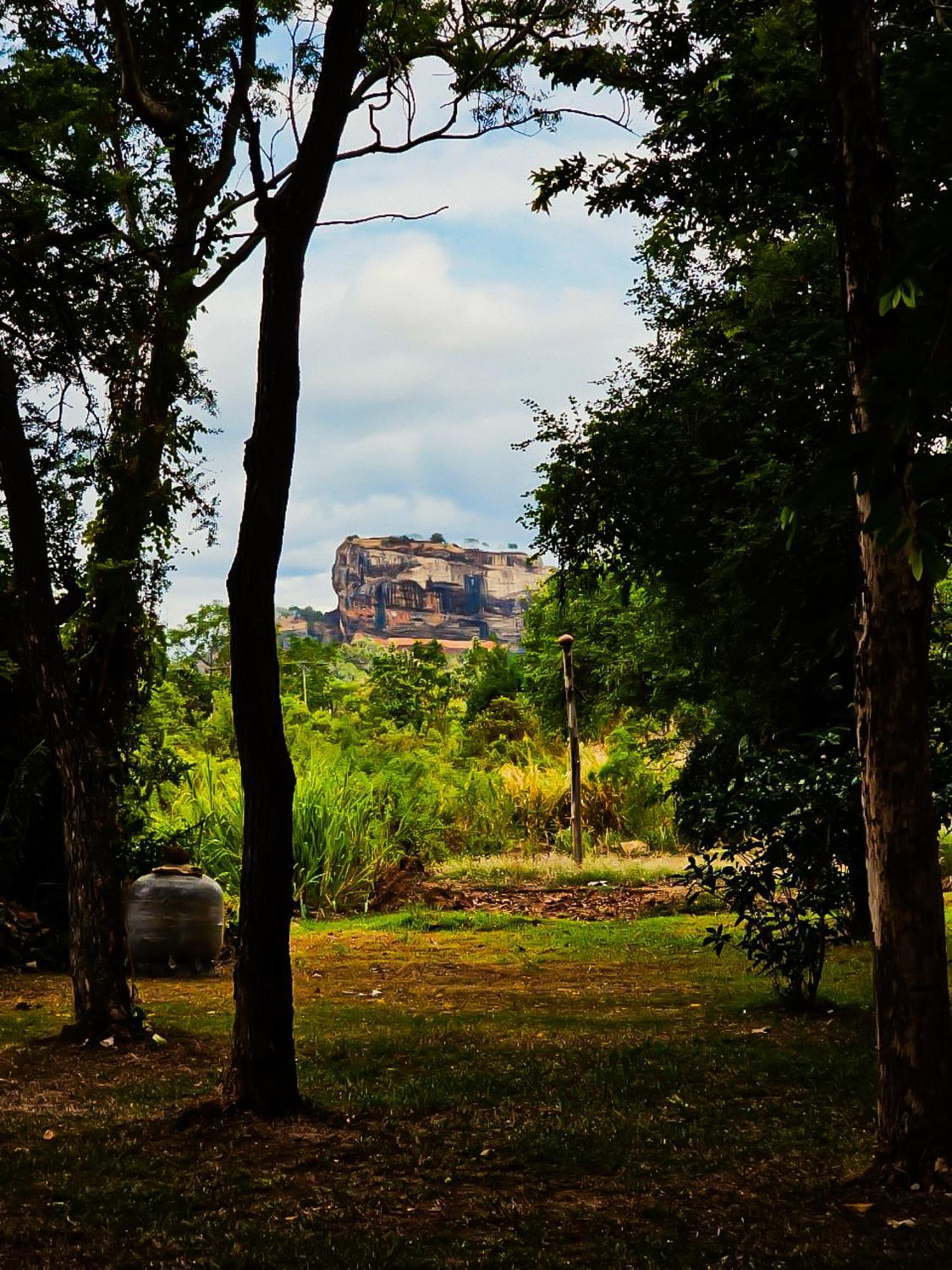 Ehalagala Lake Resort Sigiriya Exterior foto